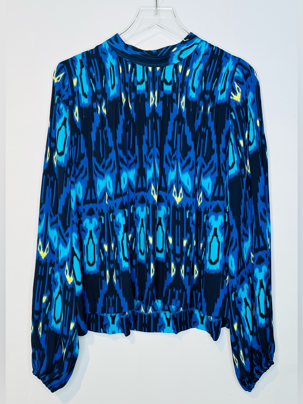 Marie Oliver Blue Silk Abstract Print Long Sleeve Top Shirt Blouse - Picture 9 of 9